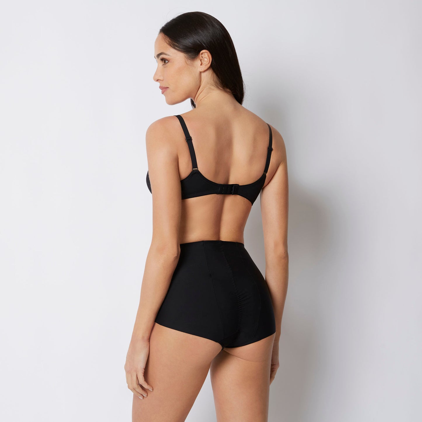 SHAPING BRIEFS -SCULPT