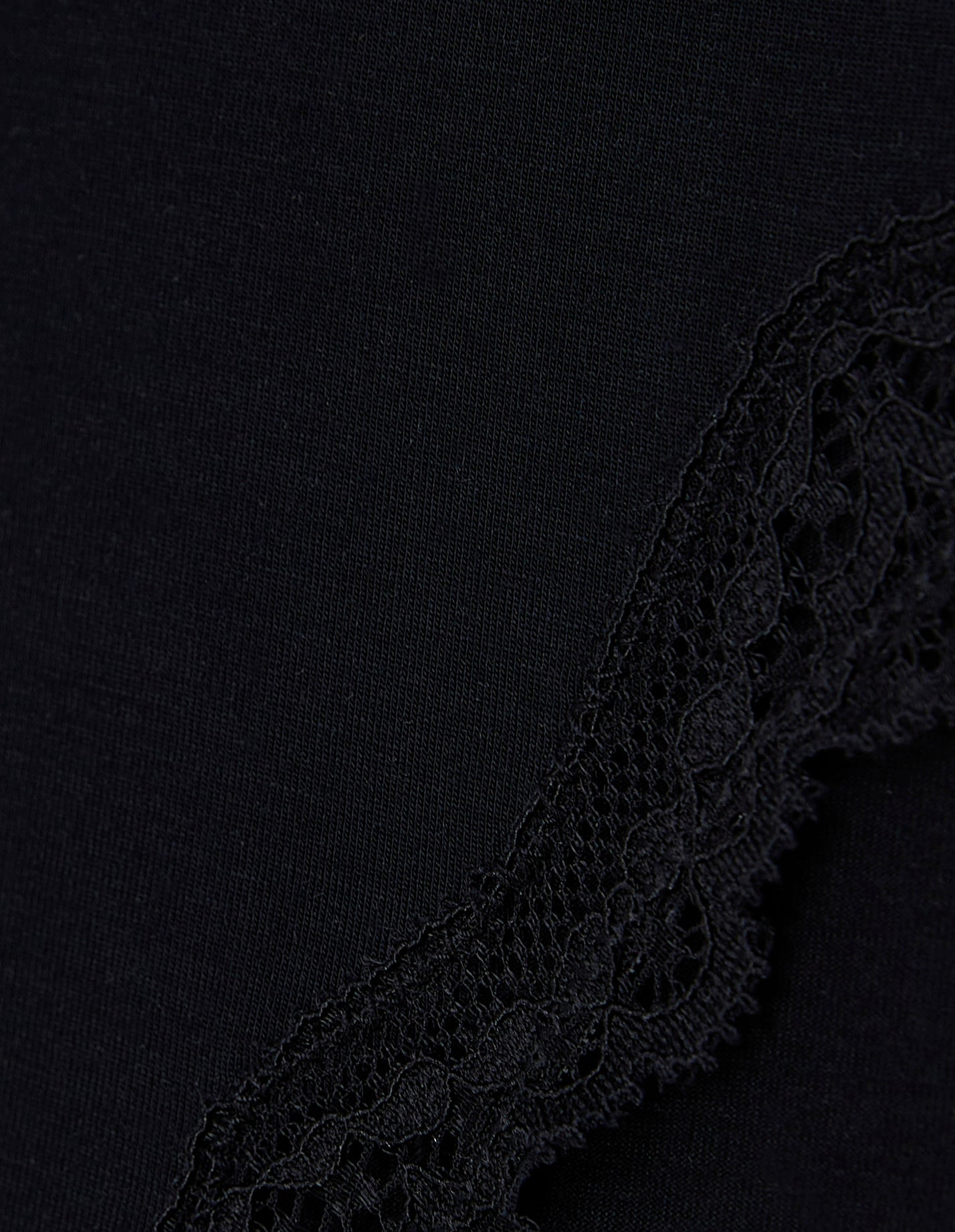 Briefs_Modal_Seta _Yamamay Albania