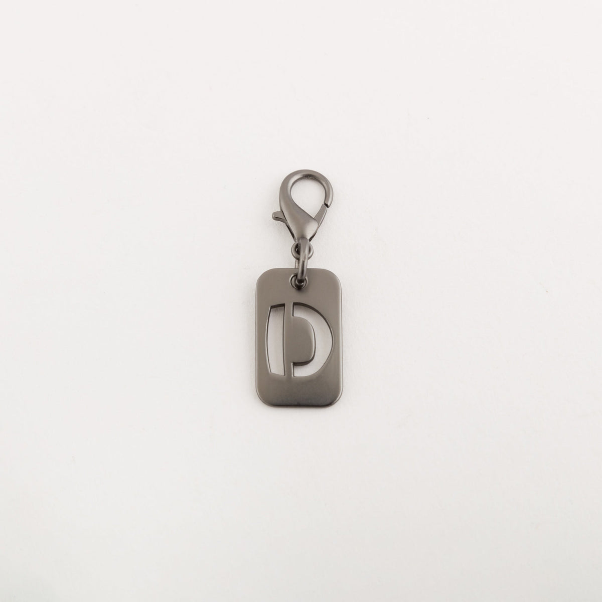 Carpisa Crna Gora – Milo pendant go - Charm – Gunmetal – AAD79404546 – Image 1