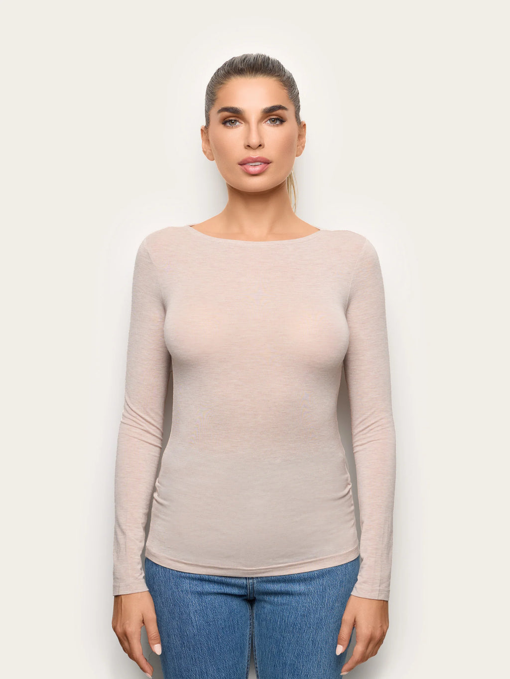 Yamamay Montenegro Long-sleeve boat neck T-shirt | AMAD193002279_02_3fb748cc-bed2-4126-b9cd-d11848a97267.jpg