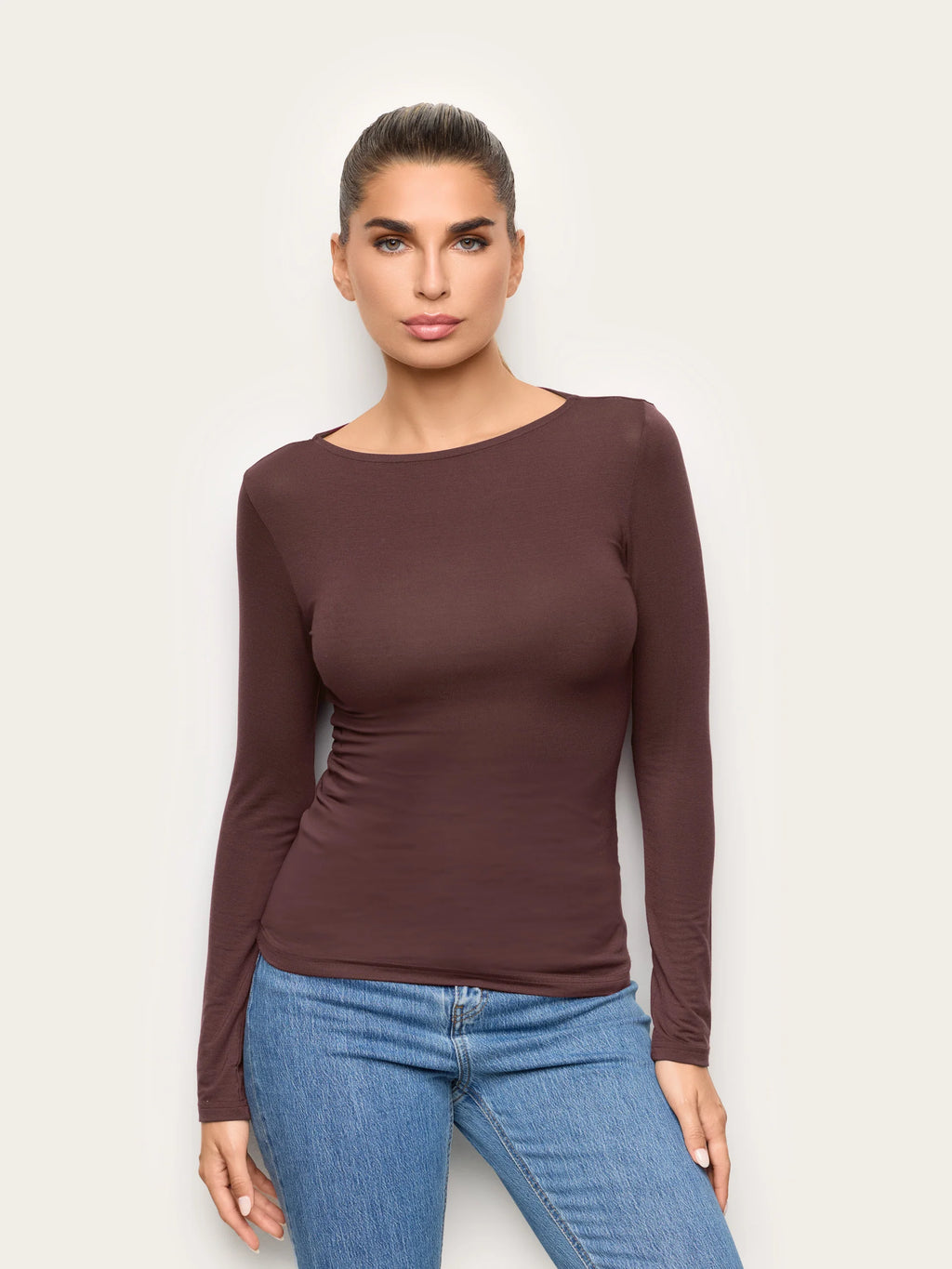 Yamamay Montenegro Long-sleeve boat neck T-shirt | AMAD193002770_01_978e609a-a7b0-4a0e-8a56-e6c8fa6ad86e.jpg