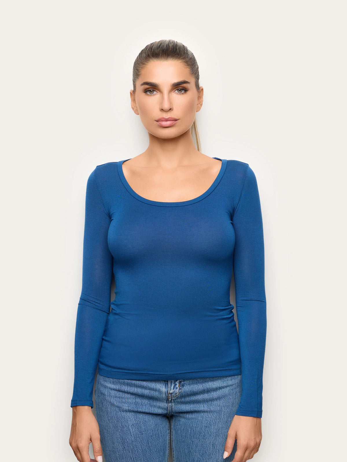Yamamay Montenegro Long-sleeve decolte neck T-shi | AMAD193004215_02_6f23f275-d04a-4259-86de-ed30d7fcc0dd.jpg