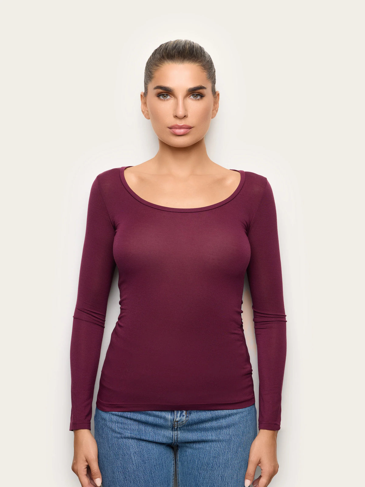 Yamamay Montenegro Long-sleeve decolte neck T-shi | AMAD193004837_02_e12dcffb-cc4a-453a-9a35-2a4f87cfd8f8.jpg