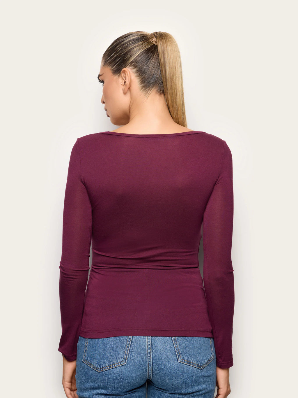 Yamamay Montenegro Long-sleeve decolte neck T-shi | AMAD193004837_05_7f8f7d95-5ff8-42c8-a82c-bc8ec39ee922.jpg