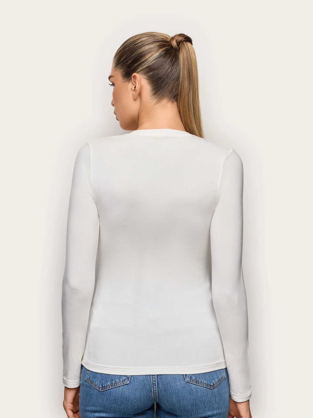 Yamamay Montenegro Long-sleeve v neck T-shirt | AMAD193006096_05.jpg