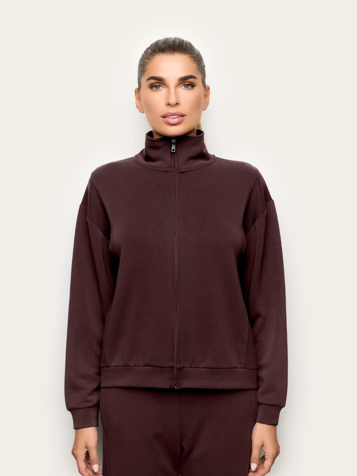 Yamamay Montenegro Sweatshirt | AMAD193018770_02_99f9bb35-72d7-4171-b5e7-277057a35826.jpg