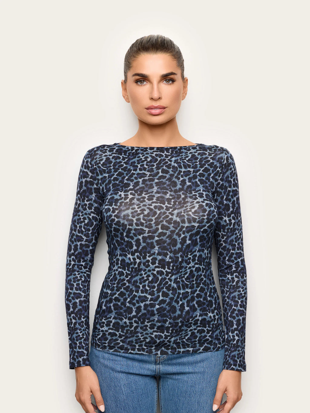 Yamamay Montenegro Long-sleeve boat neck T-sh | AMAD193020933_02_9ce577a9-ea2c-4878-a8c9-cde962b35fd8.jpg