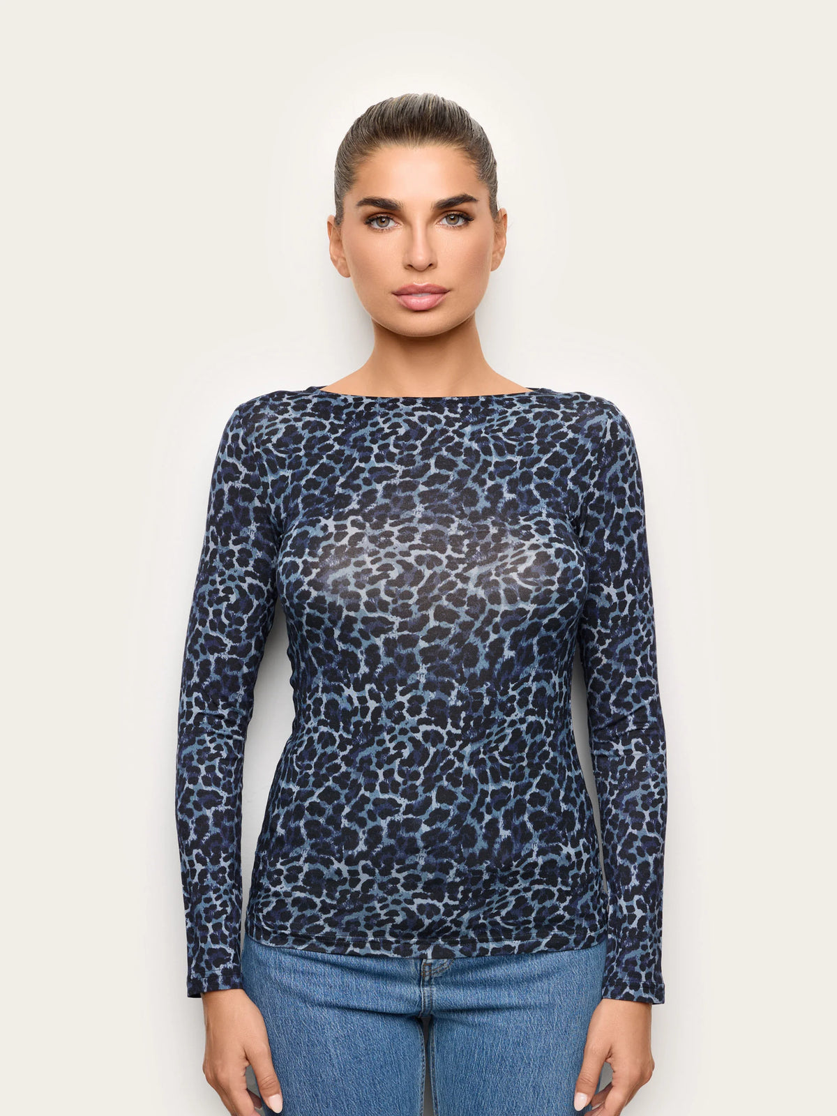Yamamay Montenegro Long-sleeve boat neck T-sh | AMAD193020933_02_9ce577a9-ea2c-4878-a8c9-cde962b35fd8.jpg