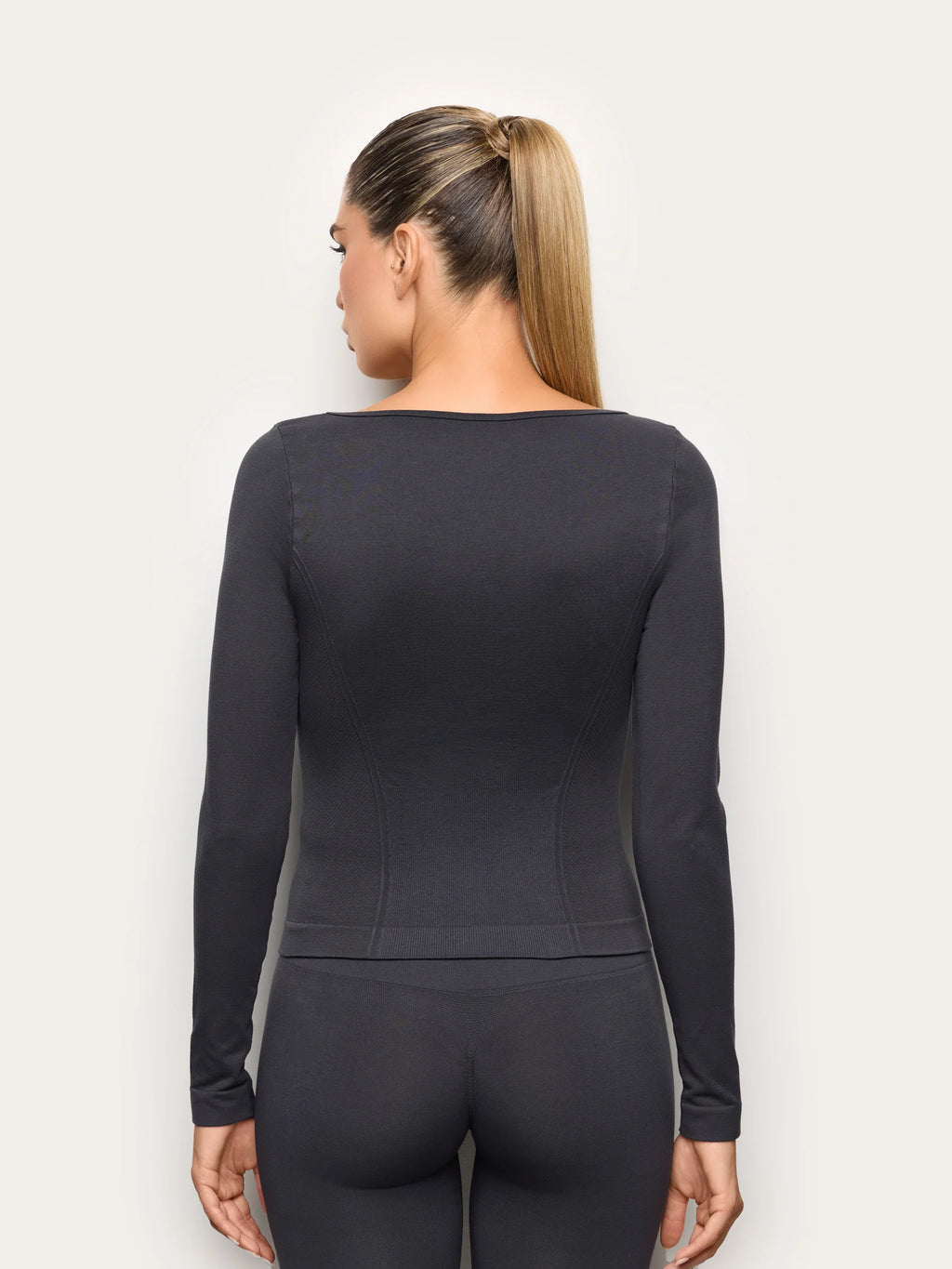 Yamamay Montenegro Long-sleeve T-shirt | AMAD193025136_05_24945197-66fd-4579-86b6-dcd89627323c.jpg