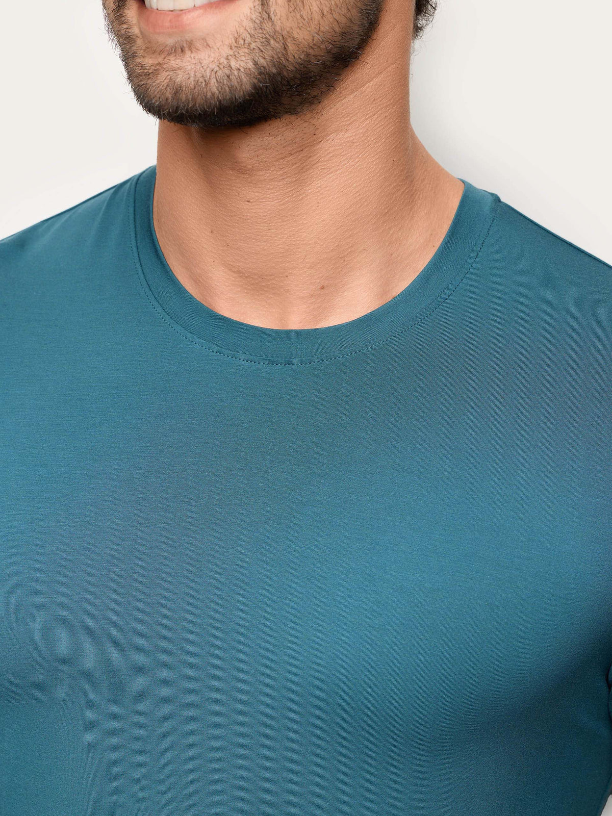 Yamamay Montenegro Long-sleeve T-shirt | AMAU193001269_03_57c74a3f-4d91-434b-a315-3008674c968b.jpg