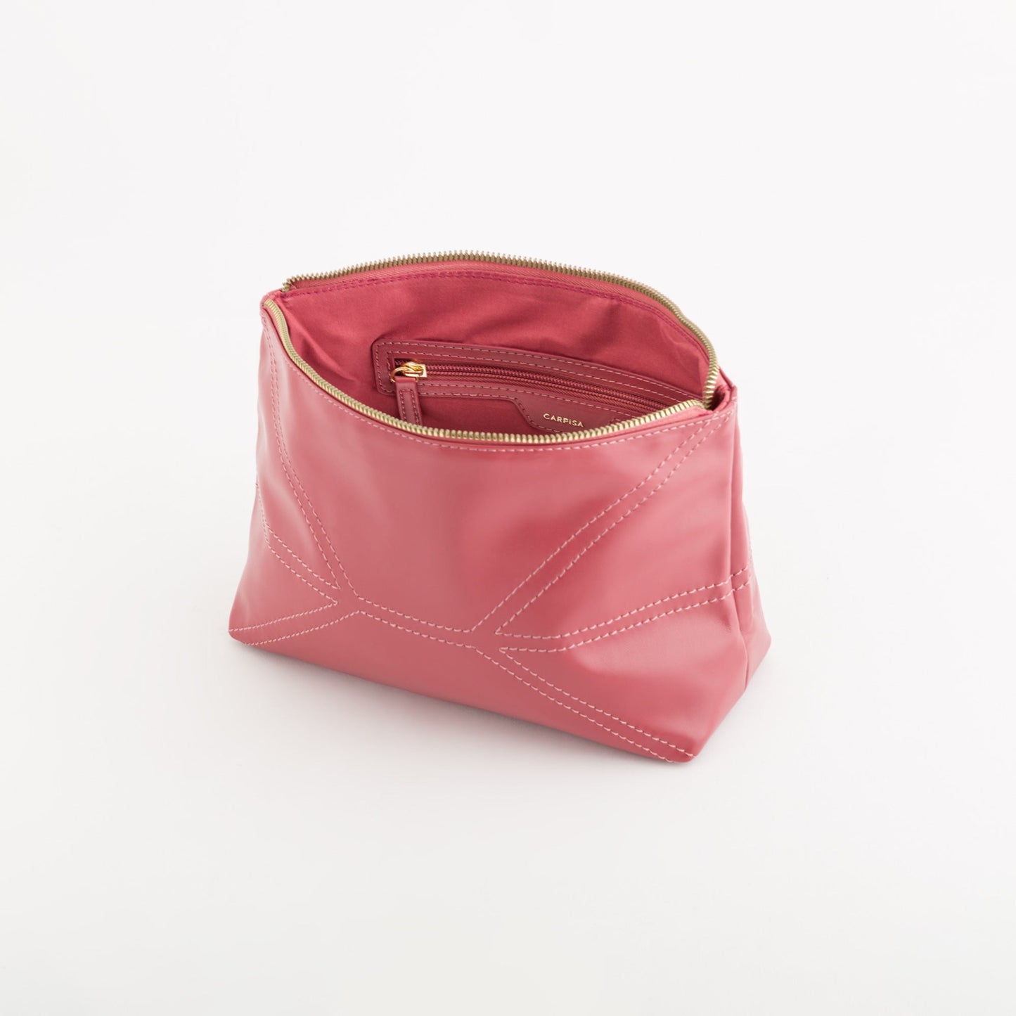 Necessary accessory  -  T bag necessaire