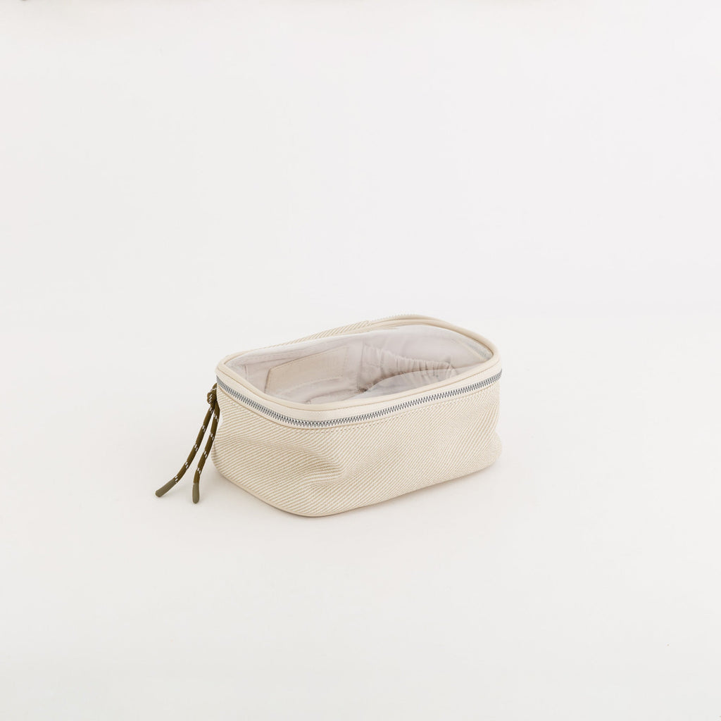 Carpisa Crna Gora – Gabriela beauty - Women's toiletry bag – AND38702446 – Image 4