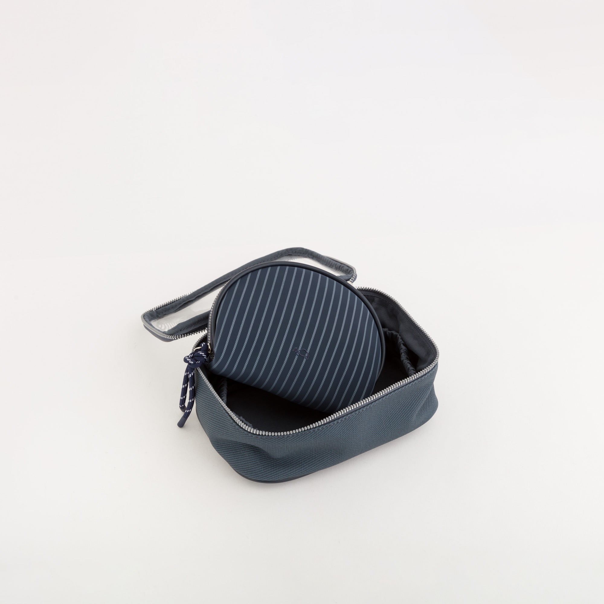 Carpisa Crna Gora – Gabriela beauty - Women's toiletry bag – AND38702446 – Image 8