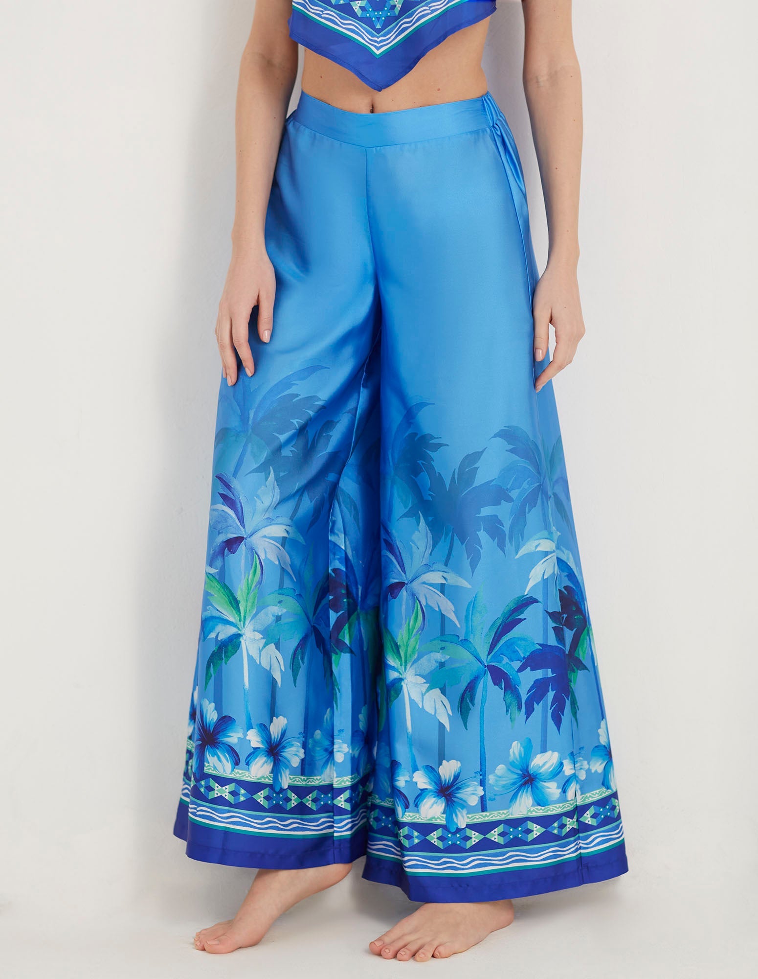 Full-long trousers - Akila