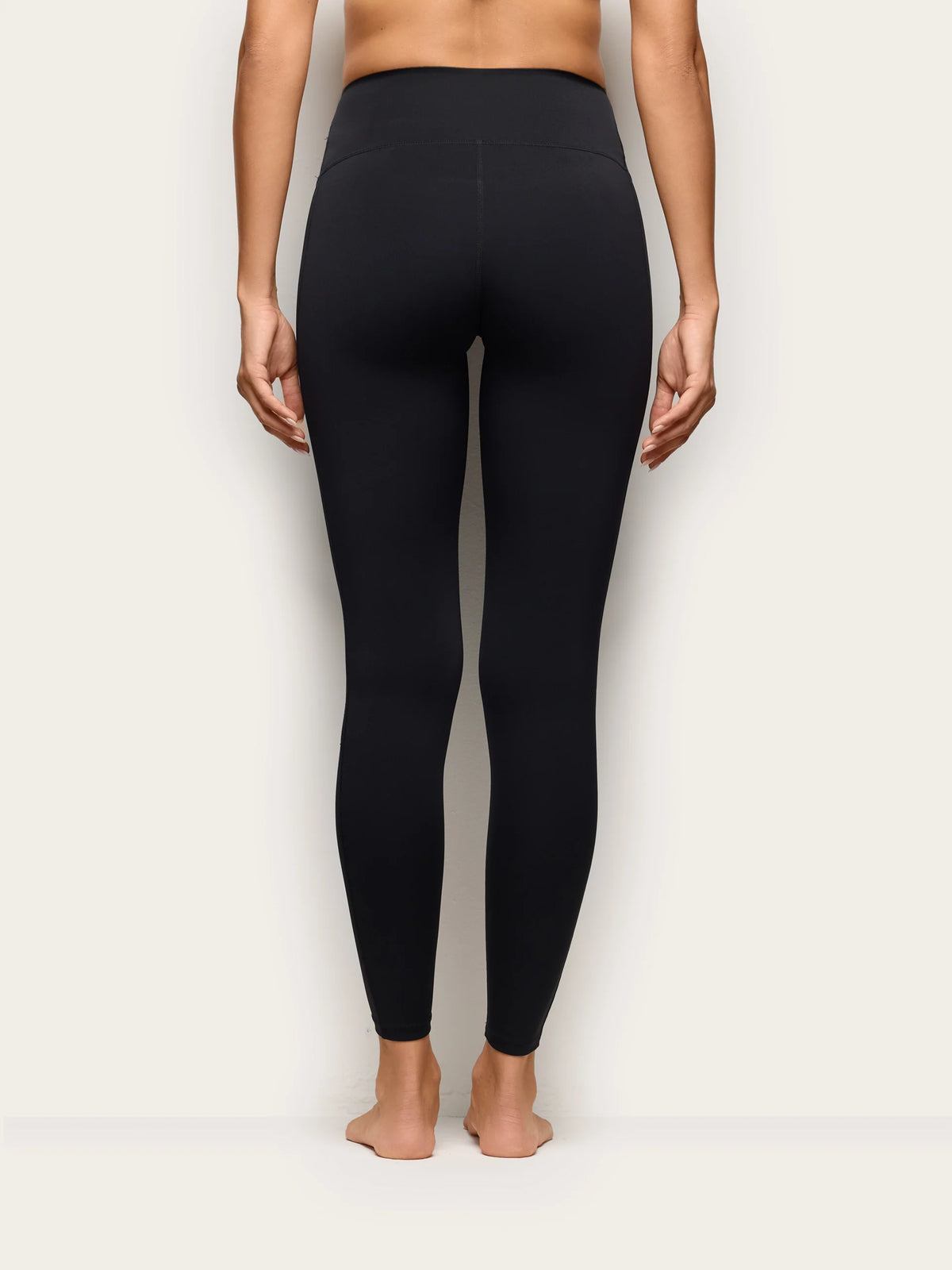 Yamamay Montenegro Leggings | APMD193004072_05_16a27b88-df52-4e5f-b151-bcb8e3d985a2.jpg
