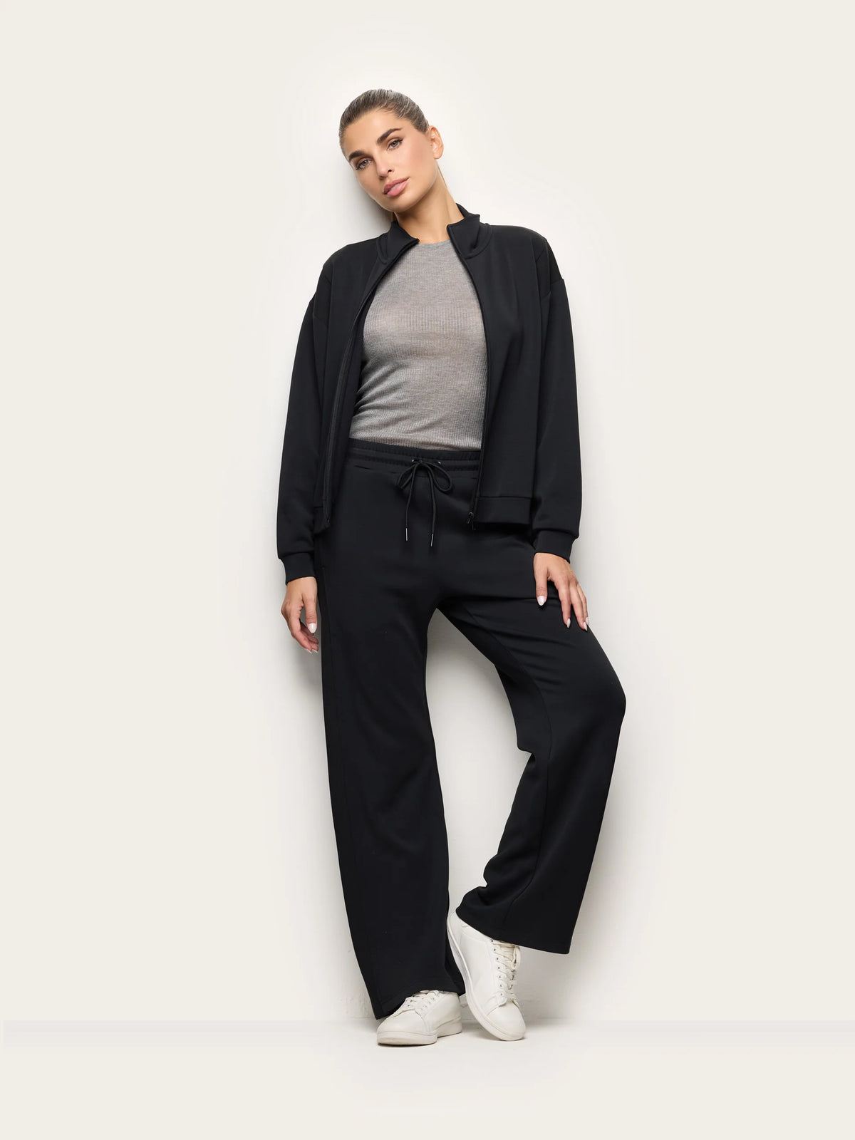 Yamamay Montenegro Full-long trousers | APMD193005072_01_4b56f169-324f-4dae-80d2-990e5b9cf973.jpg