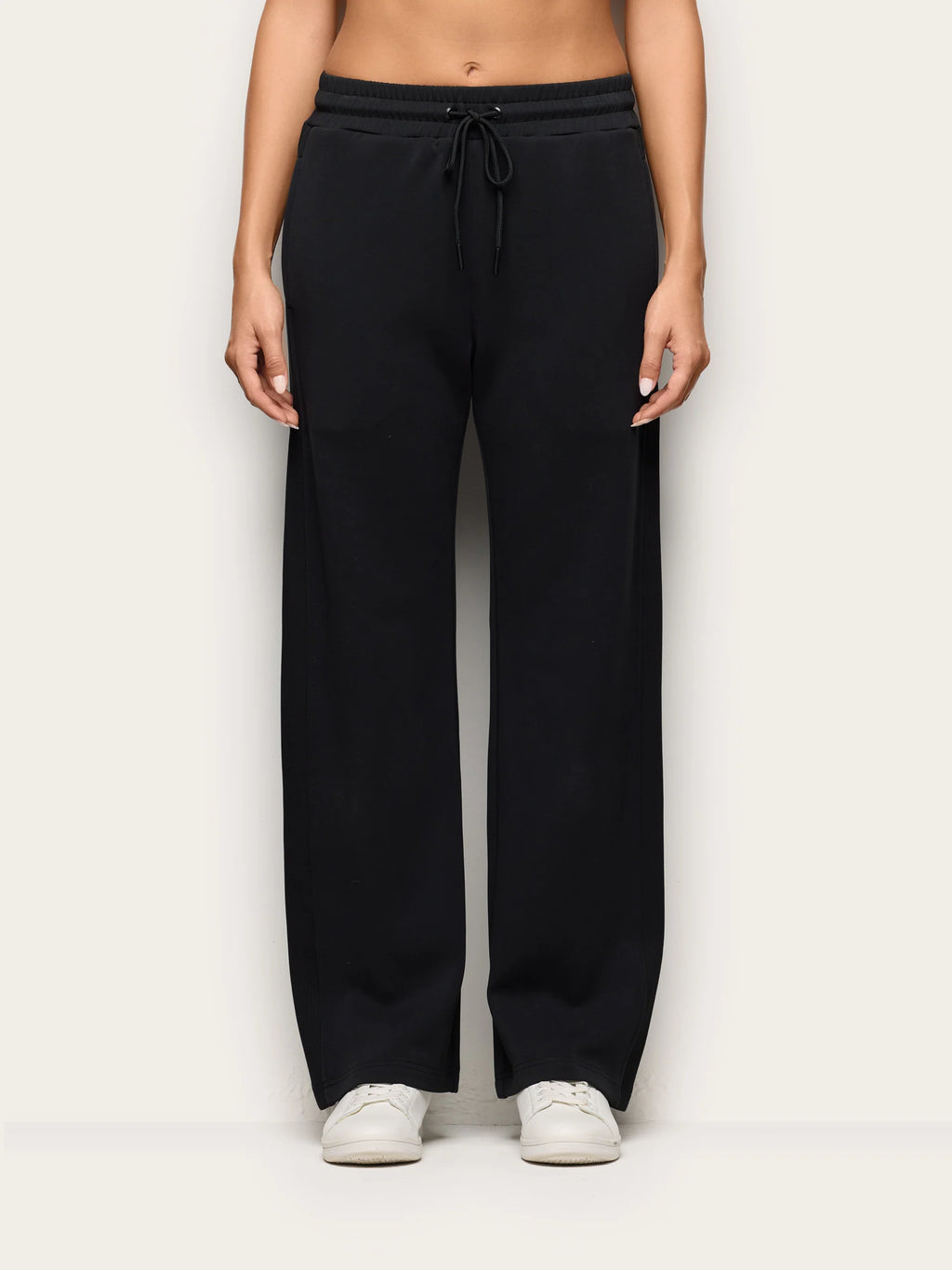Yamamay Montenegro Full-long trousers | APMD193005072_02_bd4f2170-632d-42ee-a6dc-346c7d7b3129.jpg