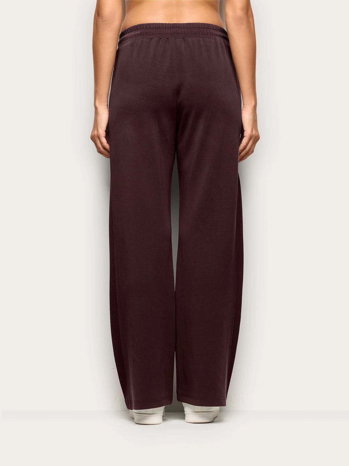 Yamamay Montenegro Full-long trousers | APMD193005770_05_c69b1f57-f816-46ea-a1db-32391fca830e.jpg