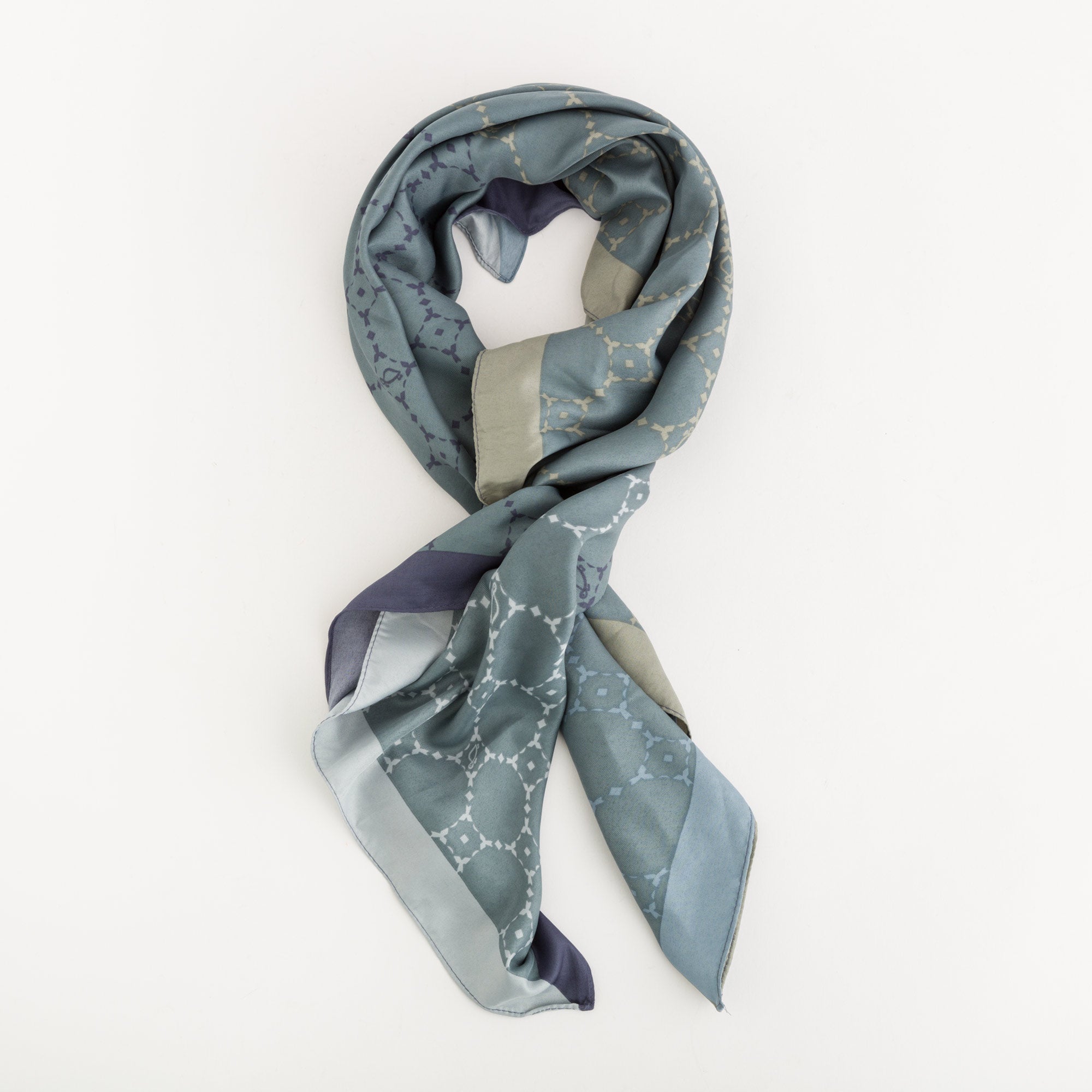 Carpisa Montenegro – Scarf - Women's Scarf – ASD22003446 – Image 1 |k=ASD2200344642V01_01_basechild