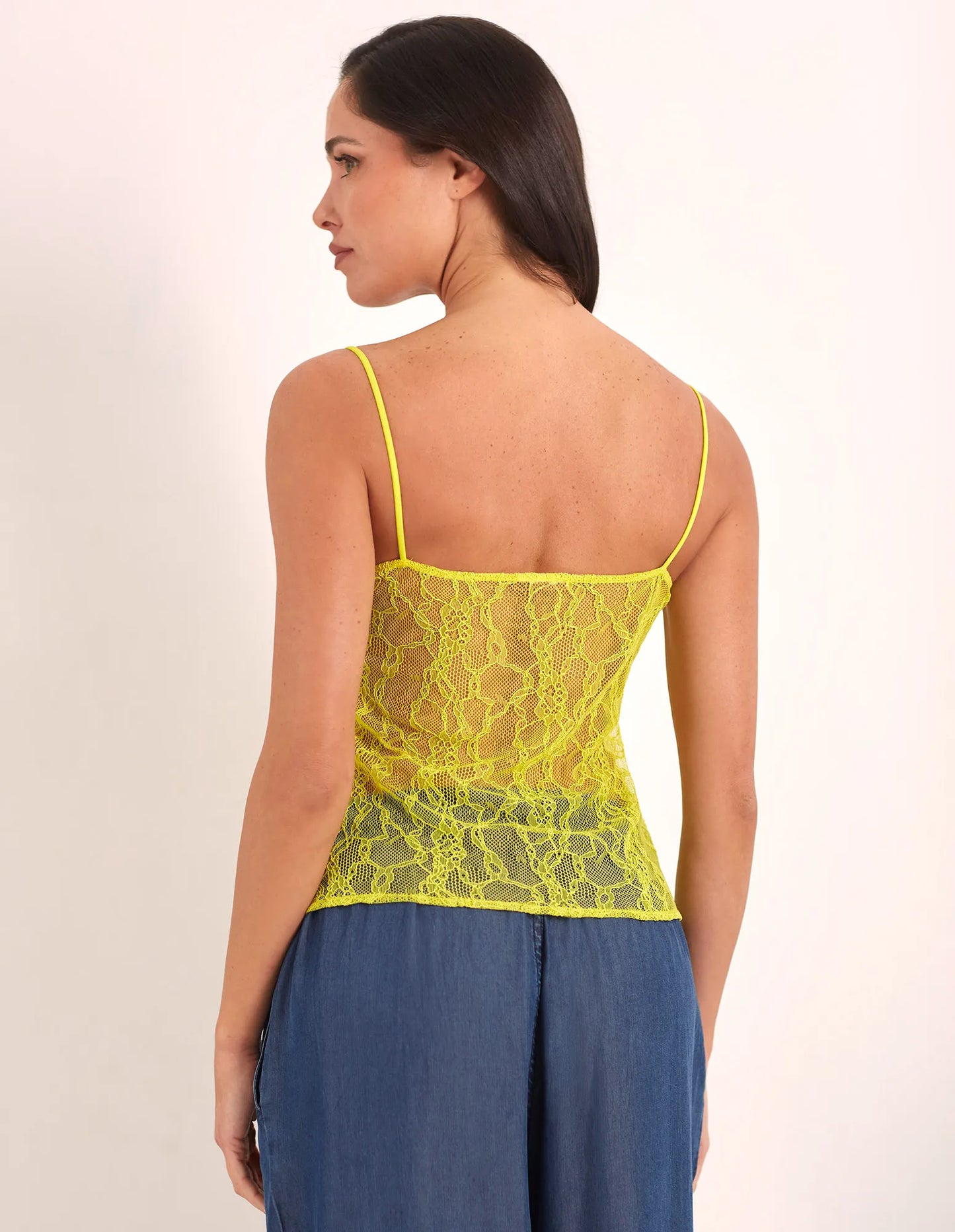 Elastic lace top with thin straps - Easy Lace