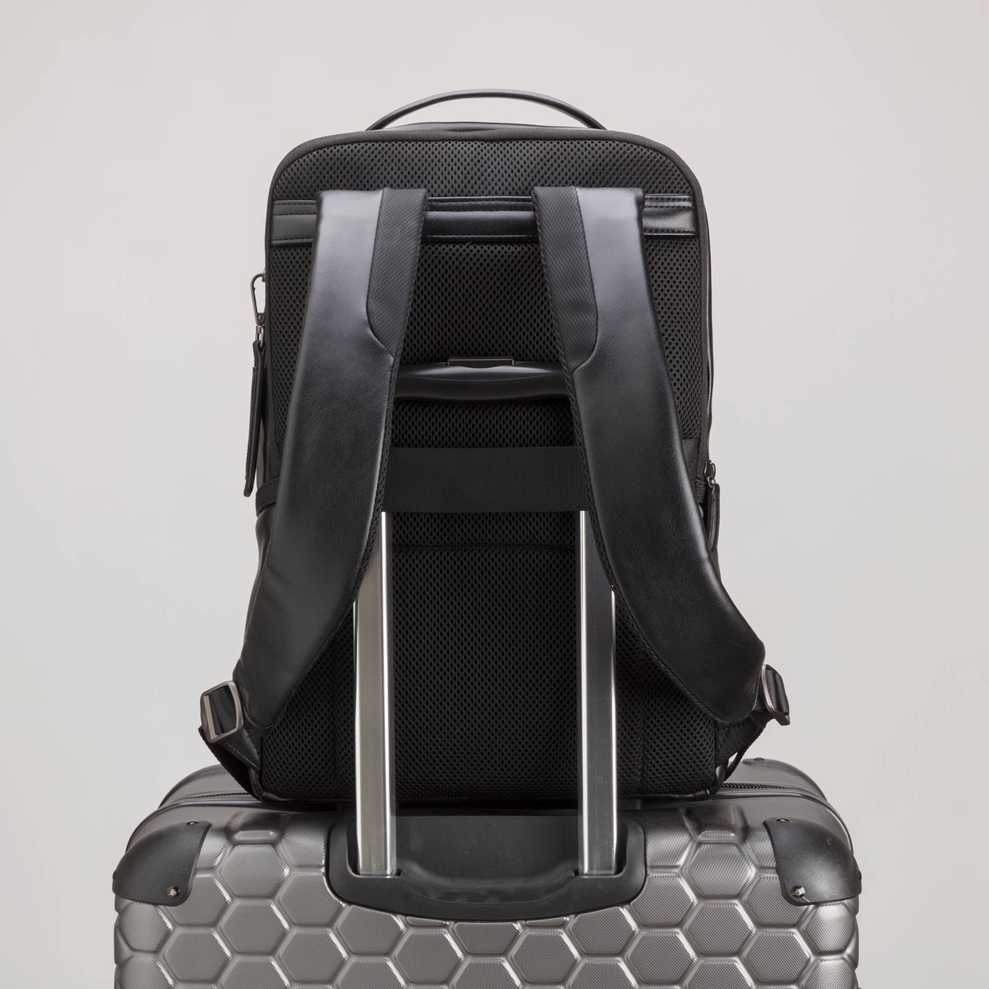 Carpisa Backpack - Nexus Pro – BSC9790854500101_03 – BSC97908545