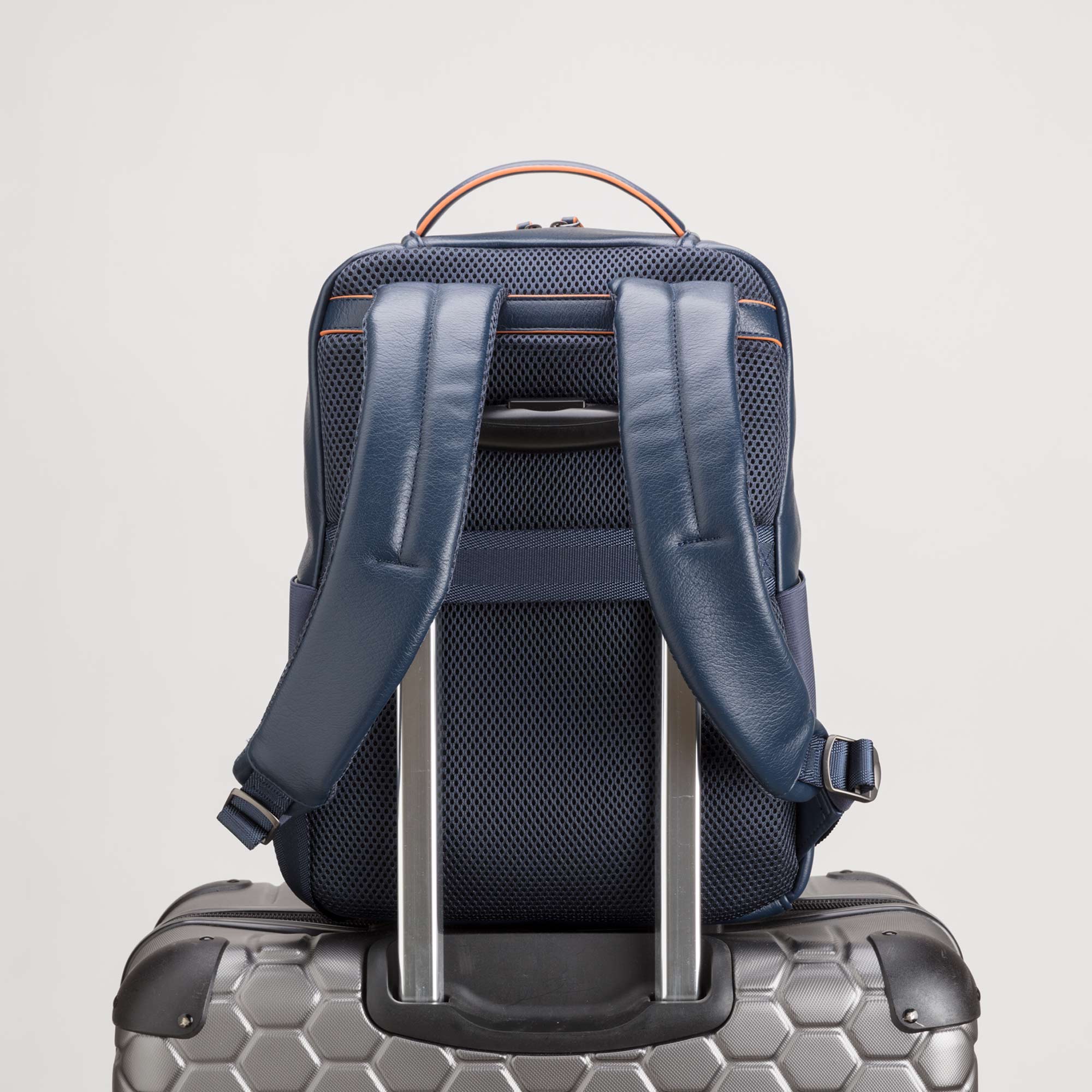 Carpisa Backpack - Mate Pro – BSC9820654541001_02 – BSC98206545