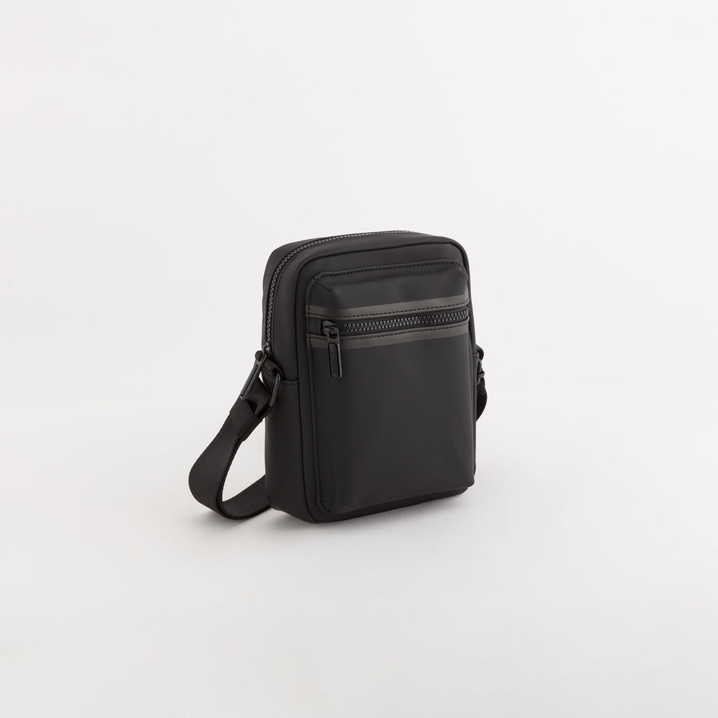 Carpisa Crna Gora – Bristol go - Men's Shoulder Bag – BSD40403446 – Image 1