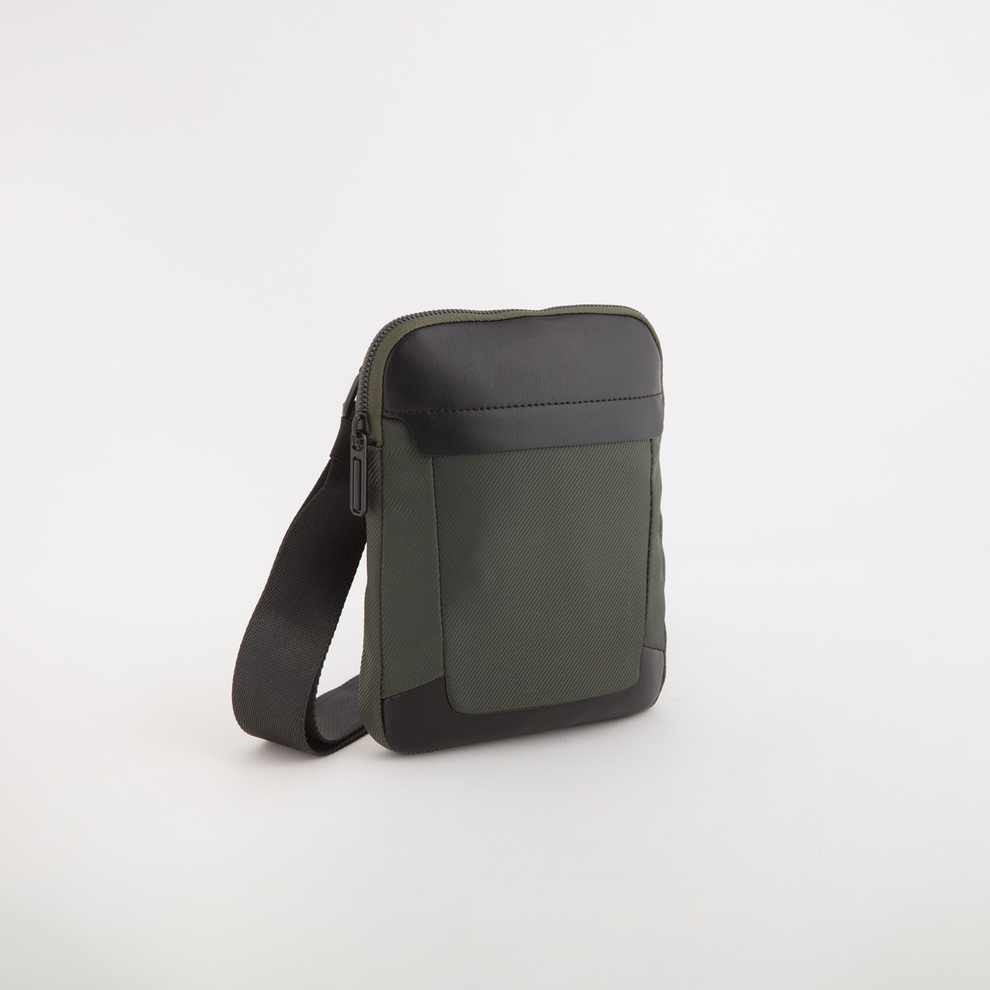 Carpisa Crna Gora – Gregor go - Men's Shoulder Bag – BTD16902446 – Image 4
