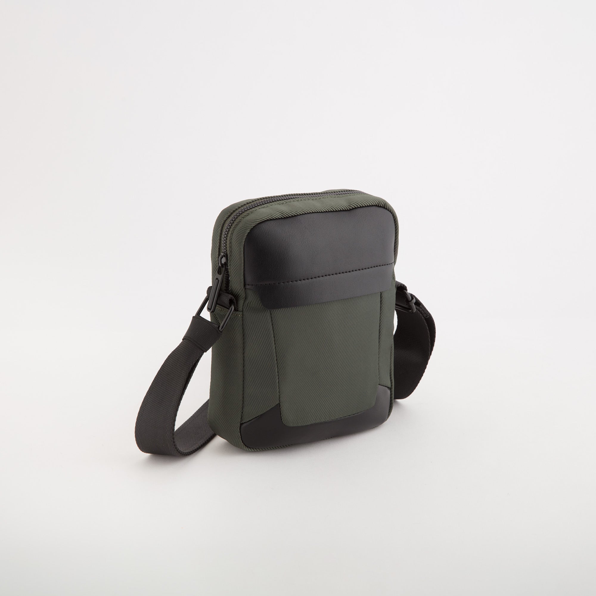 Carpisa Crna Gora – Gregor go - Men's Shoulder Bag – BTD16903446 – Image 3