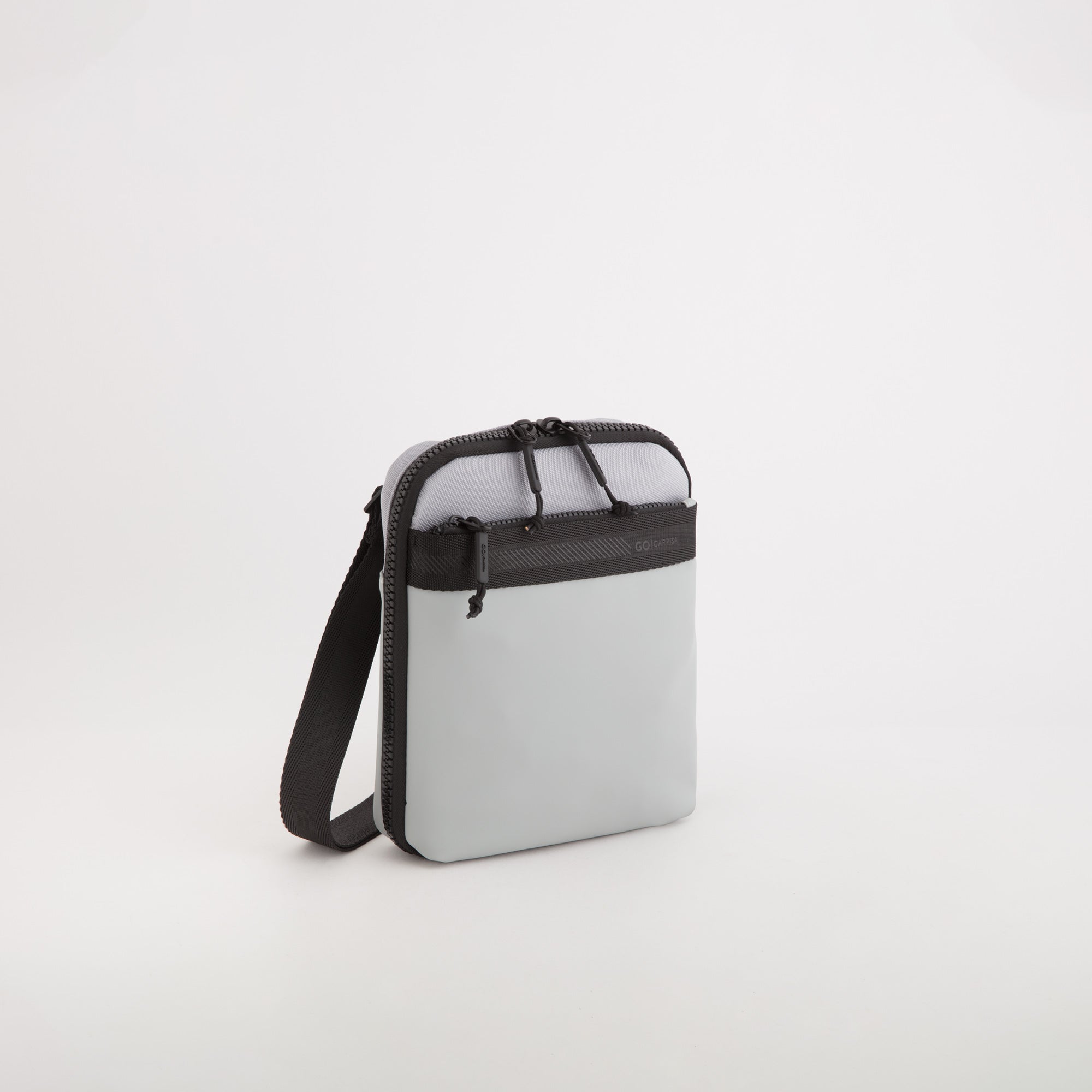 Carpisa Crna Gora – Maverick go - Men's Shoulder Bag – Cool grey – BTD40603446 – Image 1