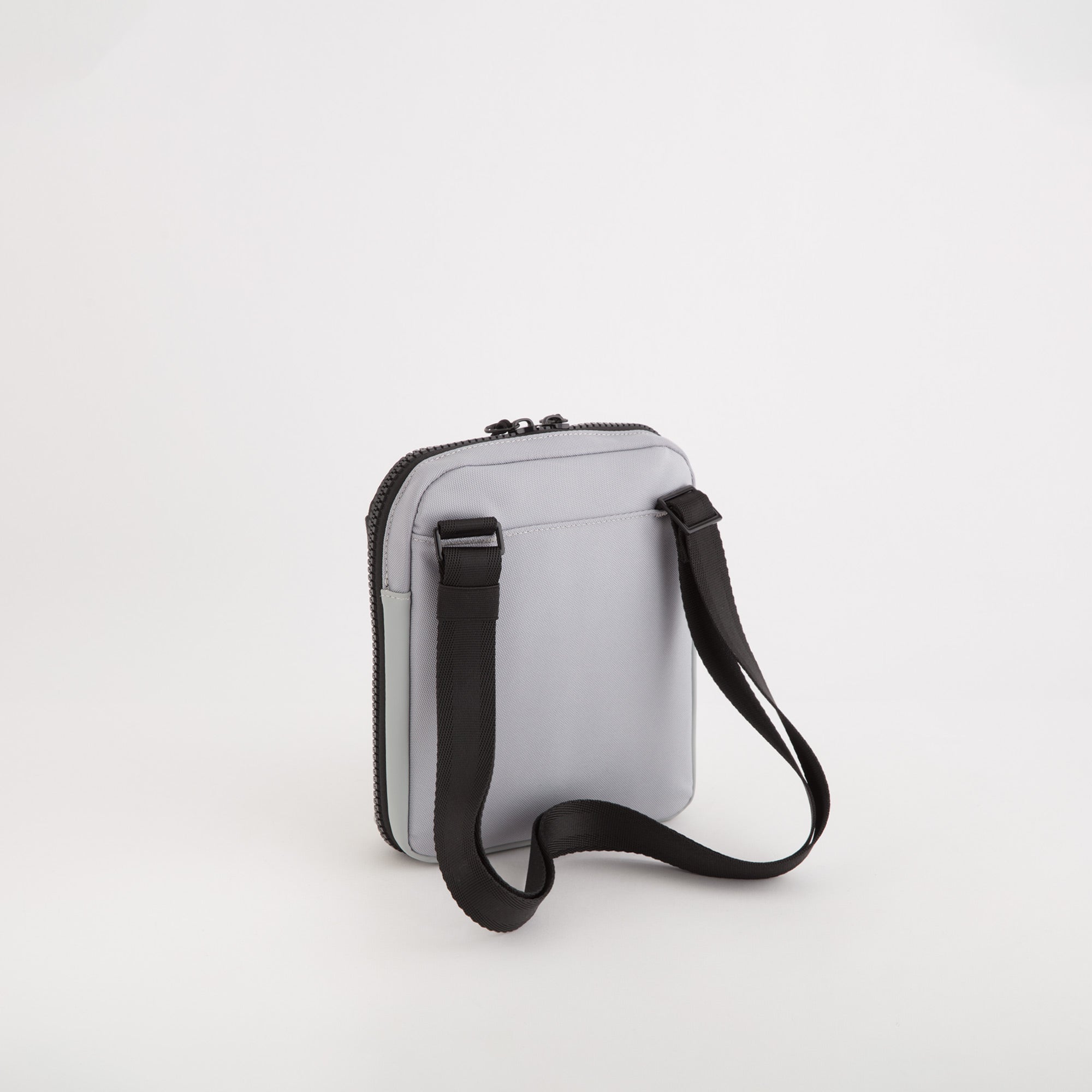 Carpisa Crna Gora – Maverick go - Men's Shoulder Bag – Cool grey – BTD40603446 – Image 2