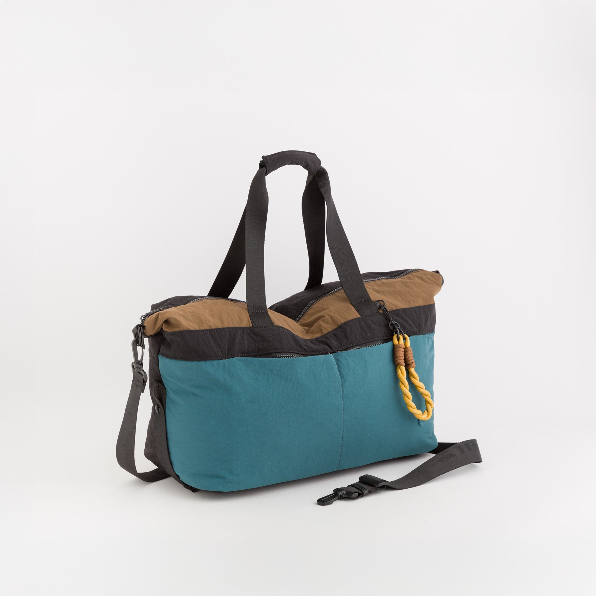 Carpisa Crna Gora – Babe - Women's Duffle Bag – Black/Multicolour – BTD47303546 – Image 1