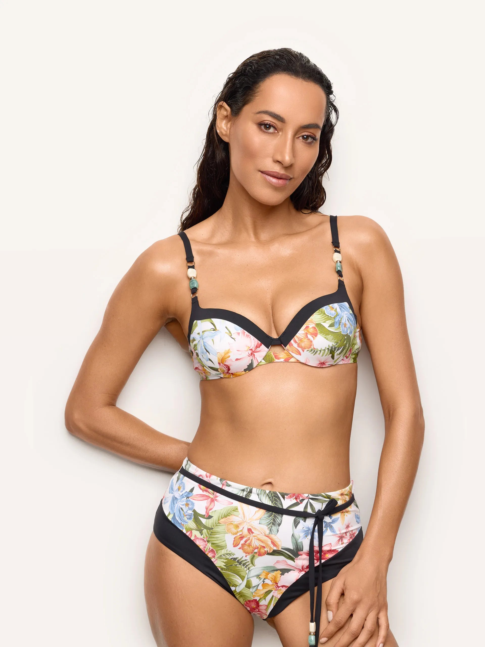 Yamamay Montenegro Padded balcony bk bra in dif | CBAD192006_128_01.jpg