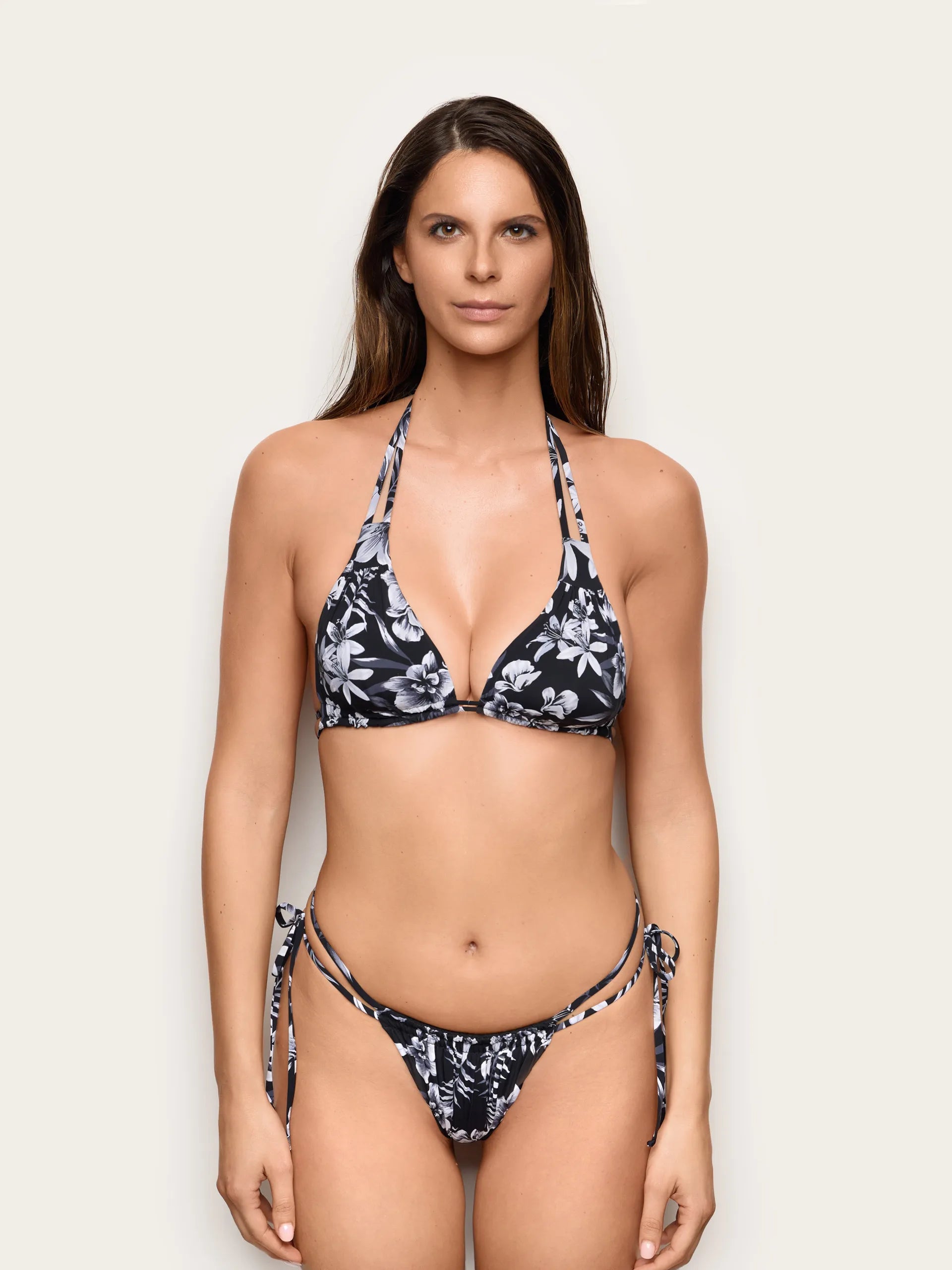 Yamamay Montenegro Brazilian bottom with strings | CBND192004_128_02.jpg