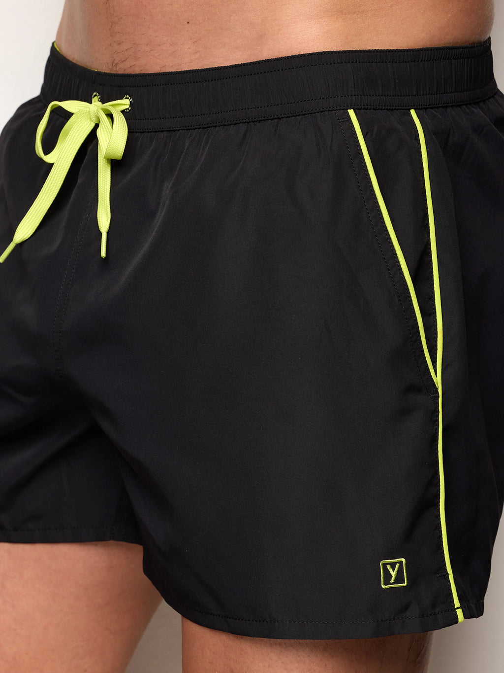 Yamamay Montenegro Boardshorts | CBXU192002_072_03.jpg