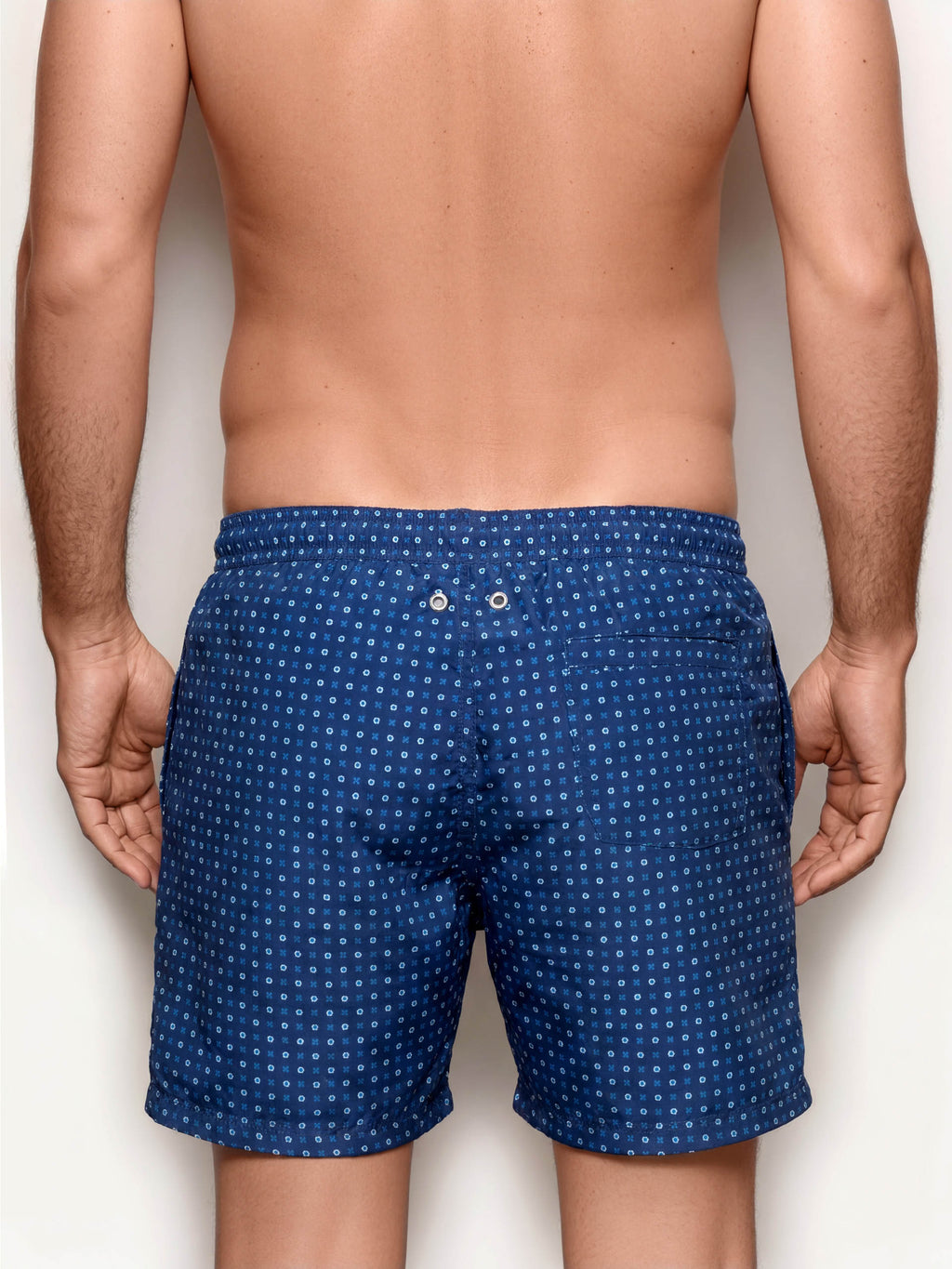 Tie Like - Medium boardshorts