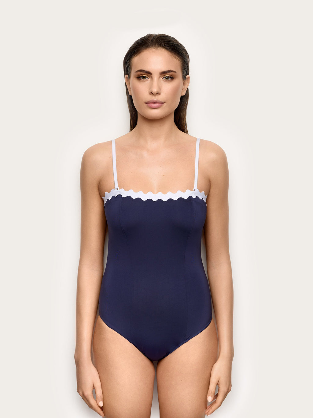 Marena - One-piece swimsuit w/remov