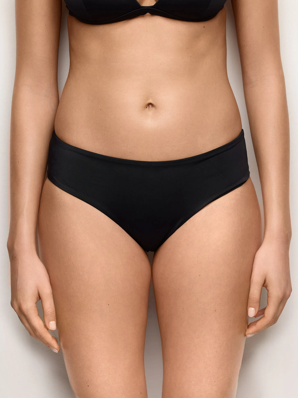 Yamamay Montenegro Brazilian knickers bottom | CCUD192001_072_02.jpg