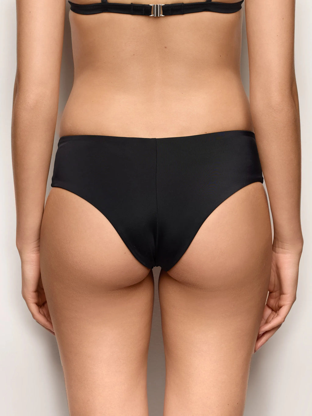 Yamamay Montenegro Brazilian knickers bottom | CCUD192001_072_04.jpg