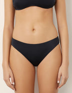 Essentials - Medium-side bottom