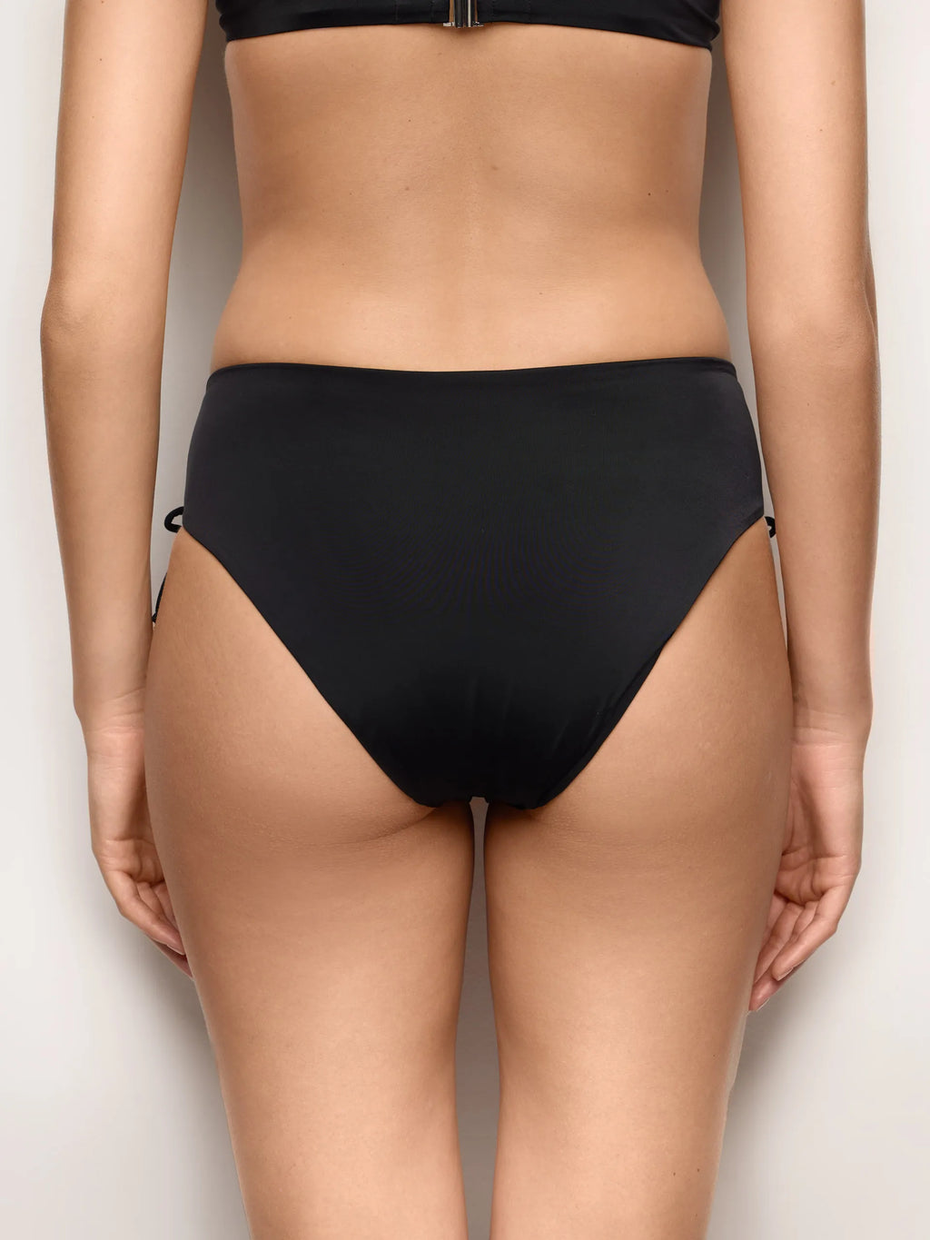 Yamamay Montenegro High-side bottom | CSLD192003_072_05.jpg