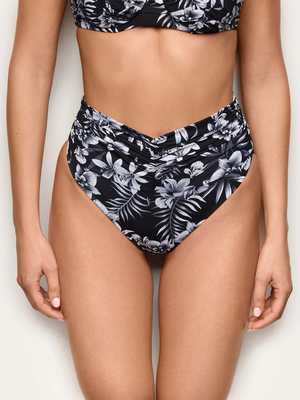 Yamamay Montenegro High-side bottom | CSLD192014_128_03.jpg