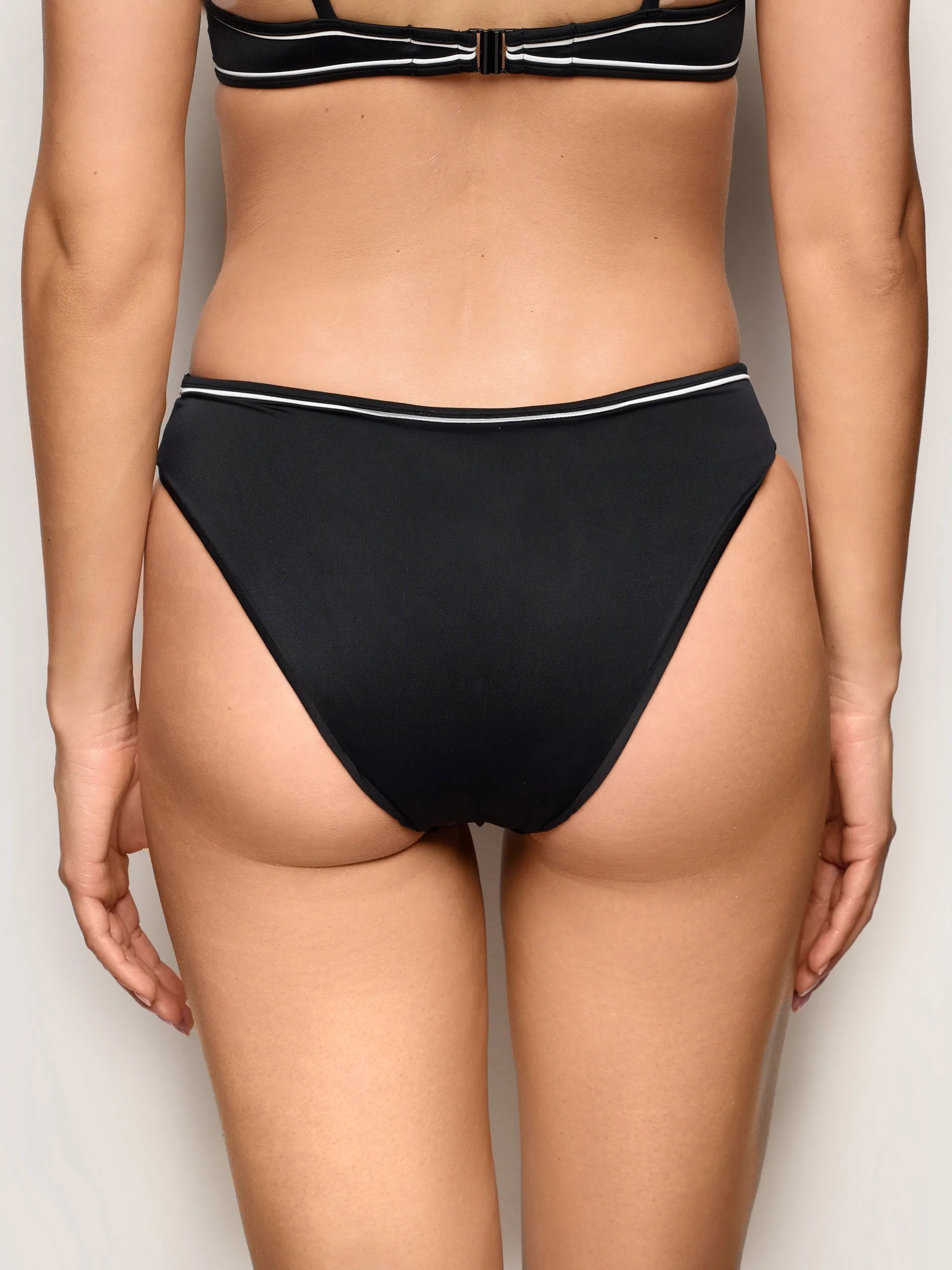 Yamamay Montenegro Medium-side bottom | CSLD192018_072_05.jpg