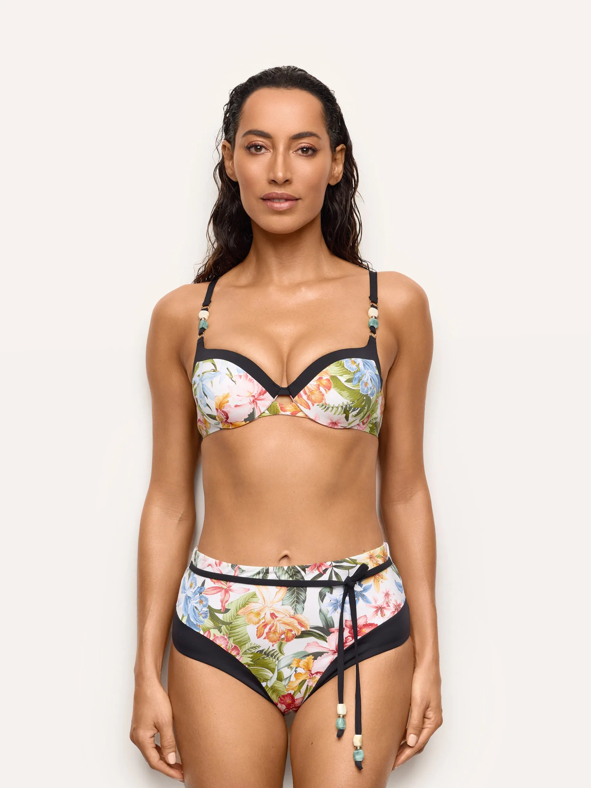 Yamamay Montenegro High-side bottom | CSLD192020_128_02.jpg