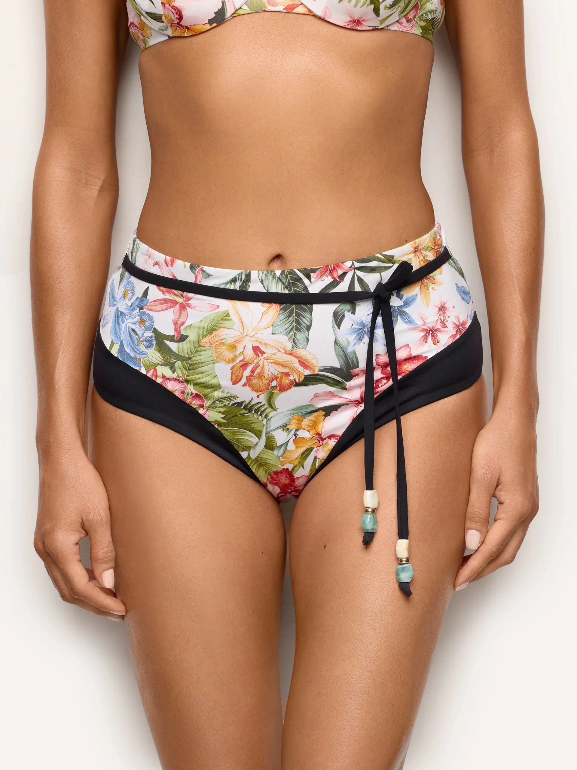 Yamamay Montenegro High-side bottom | CSLD192020_128_03.jpg