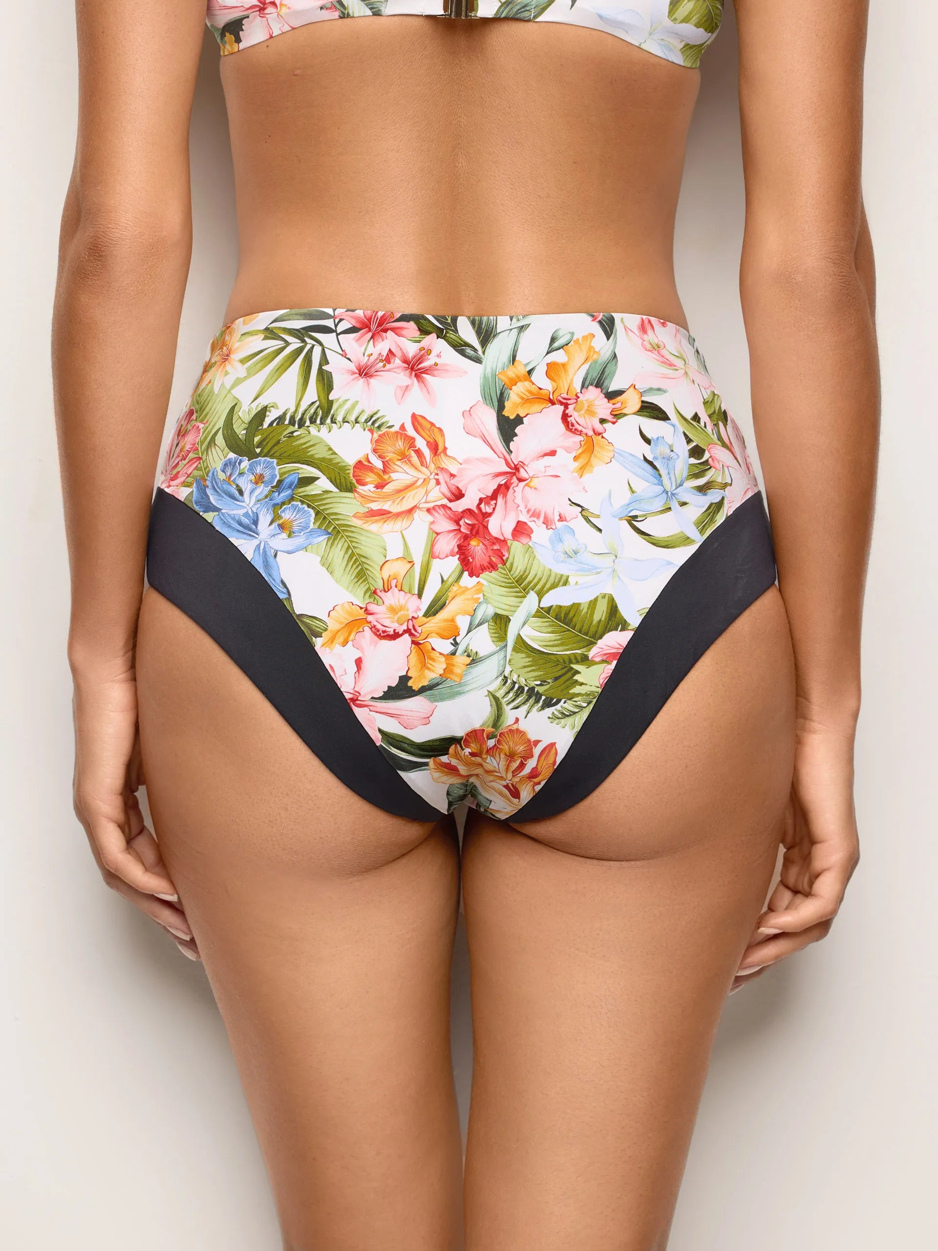 Yamamay Montenegro High-side bottom | CSLD192020_128_05.jpg