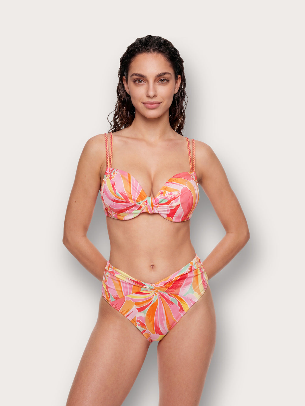 Hadria - High-side bottom