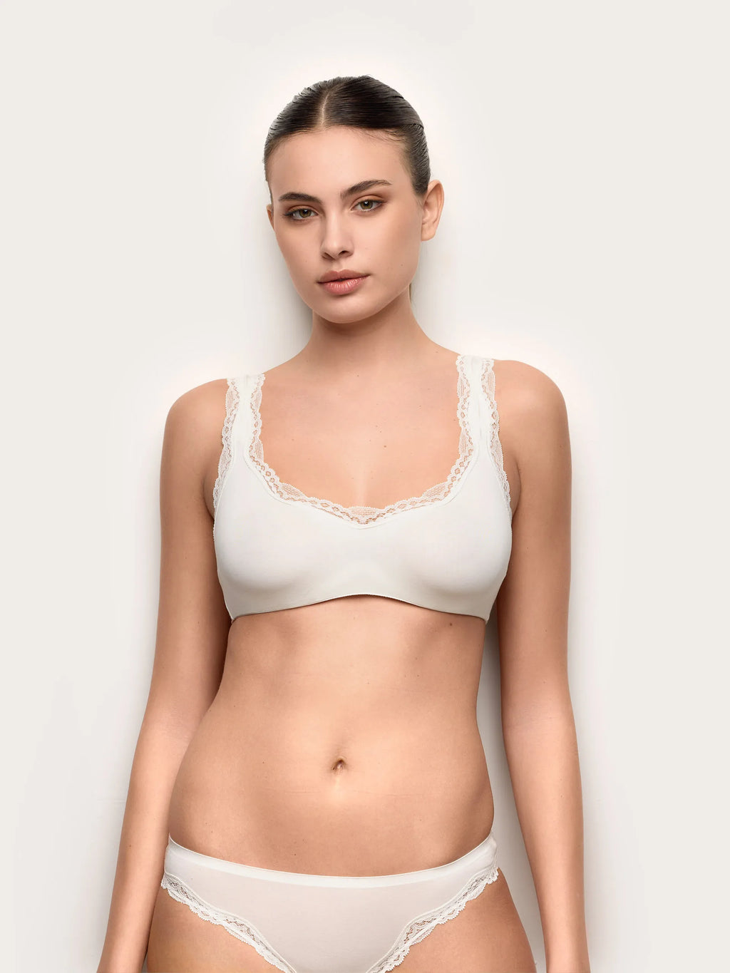 Yamamay Montenegro Bralette | IBRD191010_096_01.jpg