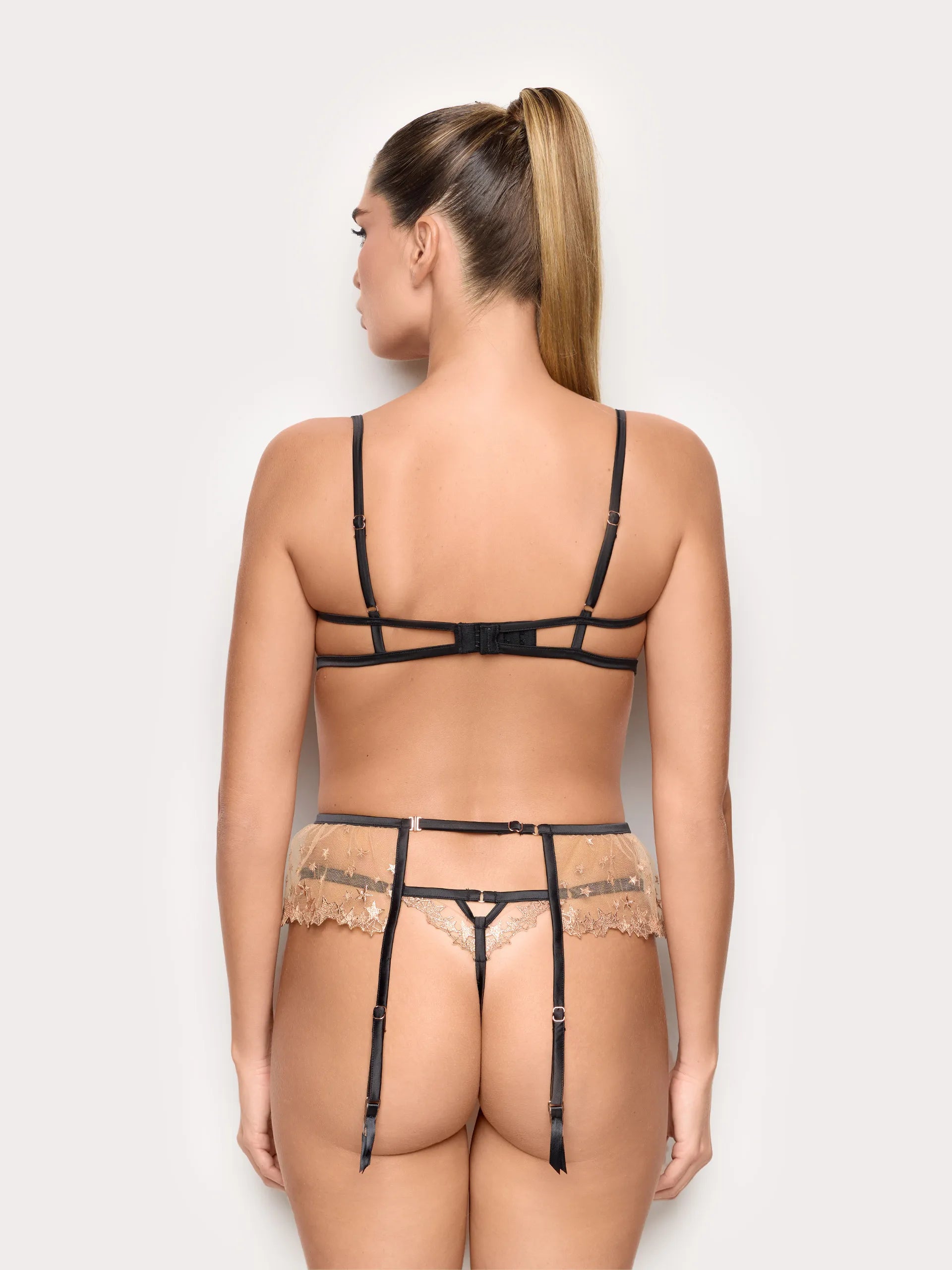 Yamamay Montenegro Corset | ICRD184006_016_04.jpg