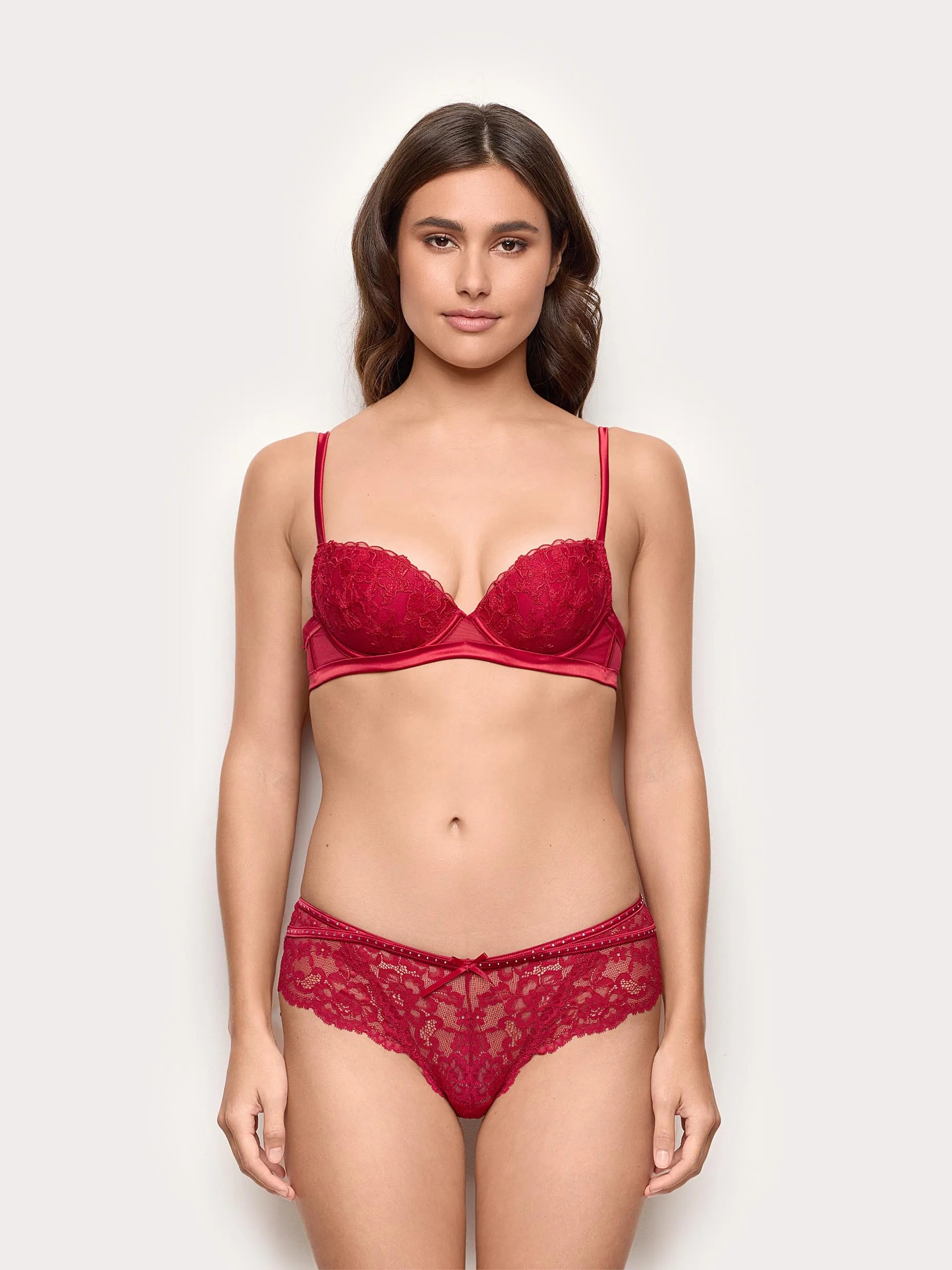 Yamamay Montenegro G-string French knickers | ICUD184001_909_02.jpg